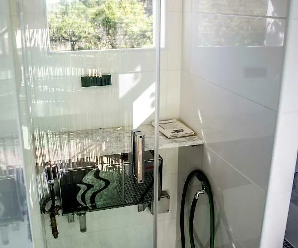 Gloria Apartman *